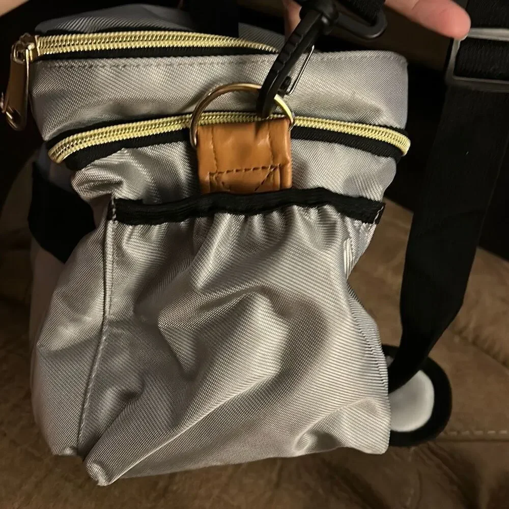 Breastmilk‎ Cooler Baby Bag, with Multiple pockets & Changing Pad. Grey.